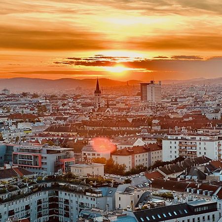 TrIIIple Level 20 - Sonnenwohnen Apartment mit Parkplatz und fantastischem Ausblick Wien Exterior foto