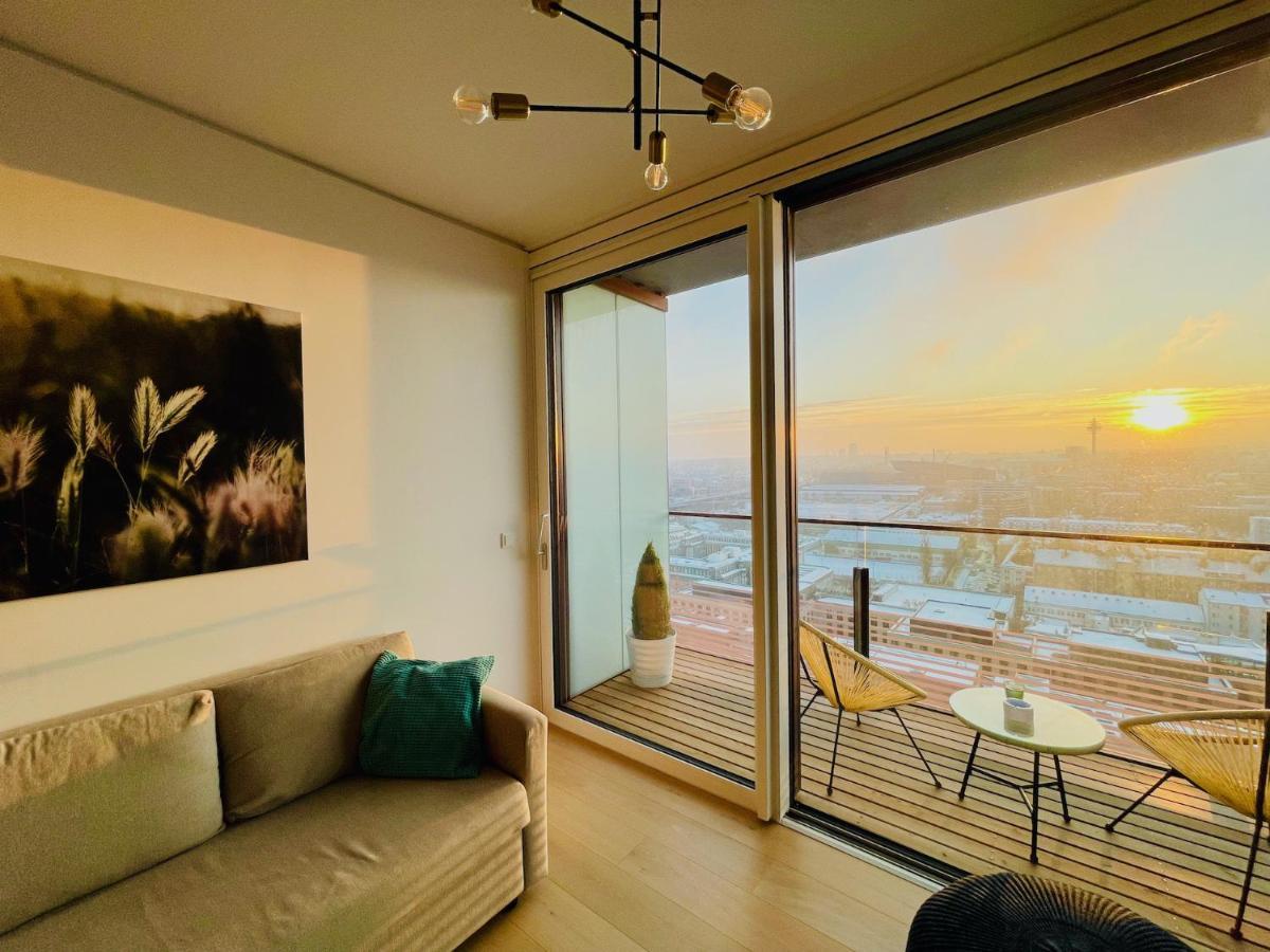 TrIIIple Level 20 - Sonnenwohnen Apartment mit Parkplatz und fantastischem Ausblick Wien Exterior foto